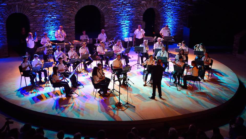 Μουσική και Τραγούδια Ελλήνων Συνθετών για τον Ελληνικό και Διεθνή Κινηματογράφο – Νίκος Κυπουργός και Ορχήστρα των Κυκλάδων