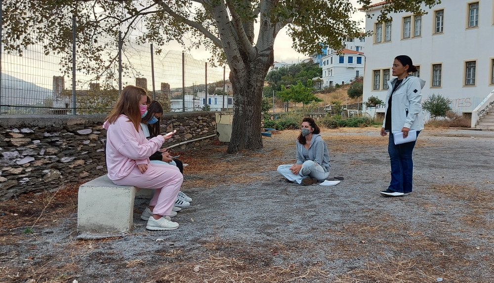 zwntaneuoumetislexeis_175513