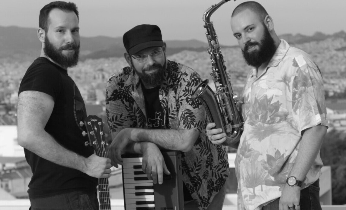 Busking Brothers24BW